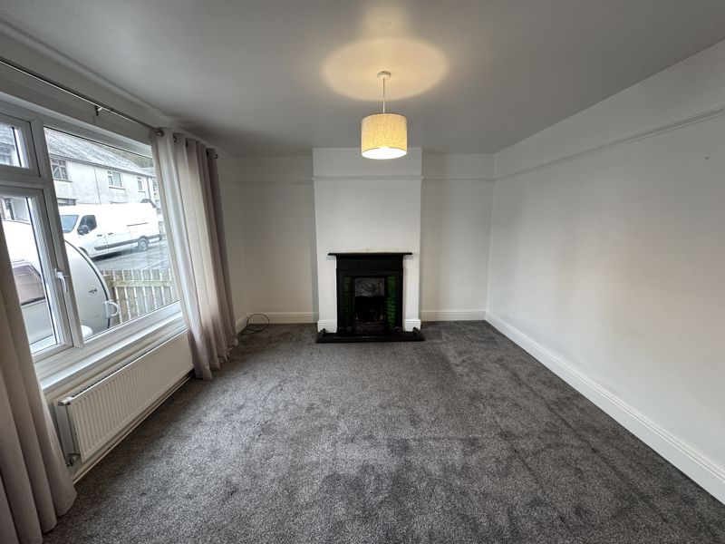 Lounge- click for photo gallery